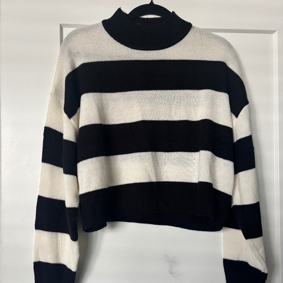 H&M striped sweater - Picture 1 of 3